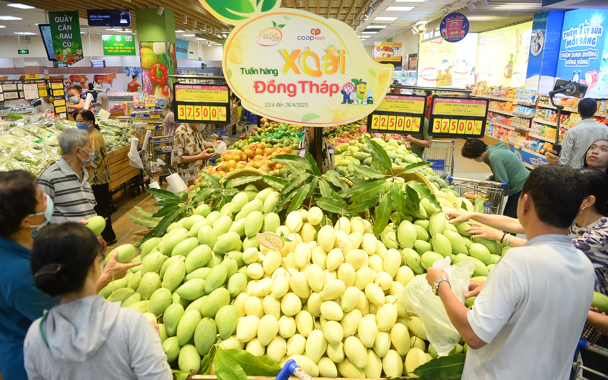 Hàng nhãn riêng Co.op Saigon Co.op ký kết xây dựng chuỗi cung ứng xanh bền vững