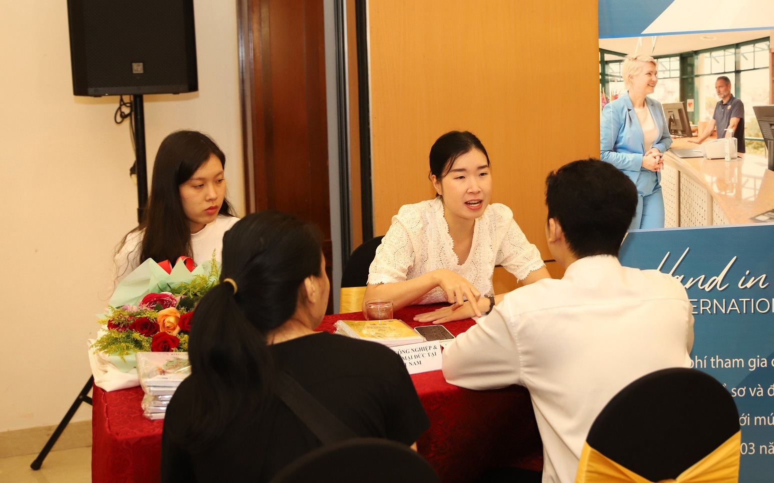 Đang tuyển học viên Việt Nam qua Đức học nghề, đào tạo có lương- Ảnh 3. Nhà hàng Nhật, Đức, Pháp