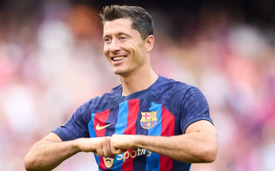 Lượt về vòng 16 đội Champions League: Arsenal và Barca lo âu- Ảnh 3. Lịch thi đấu lượt về vòng 16 đội Champions League: Arsenal và Barca thi đấu