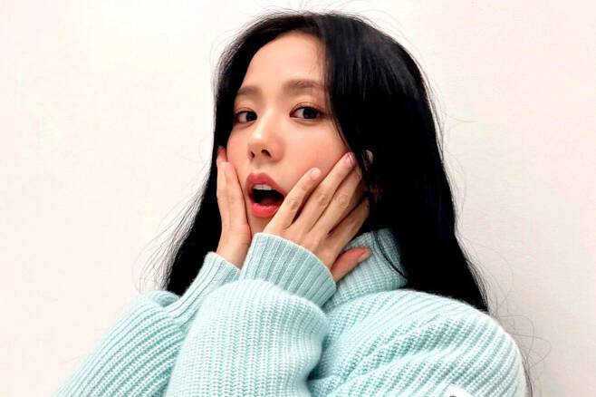 Jisoo vient de créer sa propre entreprise en février 2024 Jisoo vừa thành lập công ty riêng vào tháng 2-2024