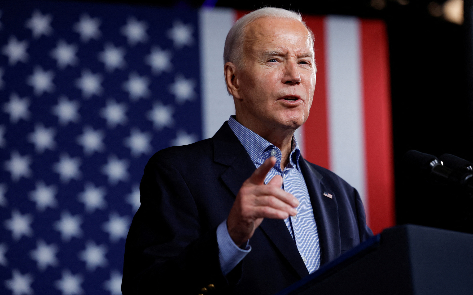 Ông Trump thu đủ số phiếu trở thành ứng viên tổng thống Đảng Cộng hòa- Ảnh 2. Ông Biden trở thành ứng viên tổng thống của Đảng Dân chủ