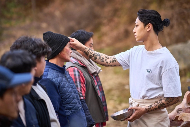 映画『Exhuma: Unearthing the Ghostly Tomb』のワンシーン - 写真: Showbox