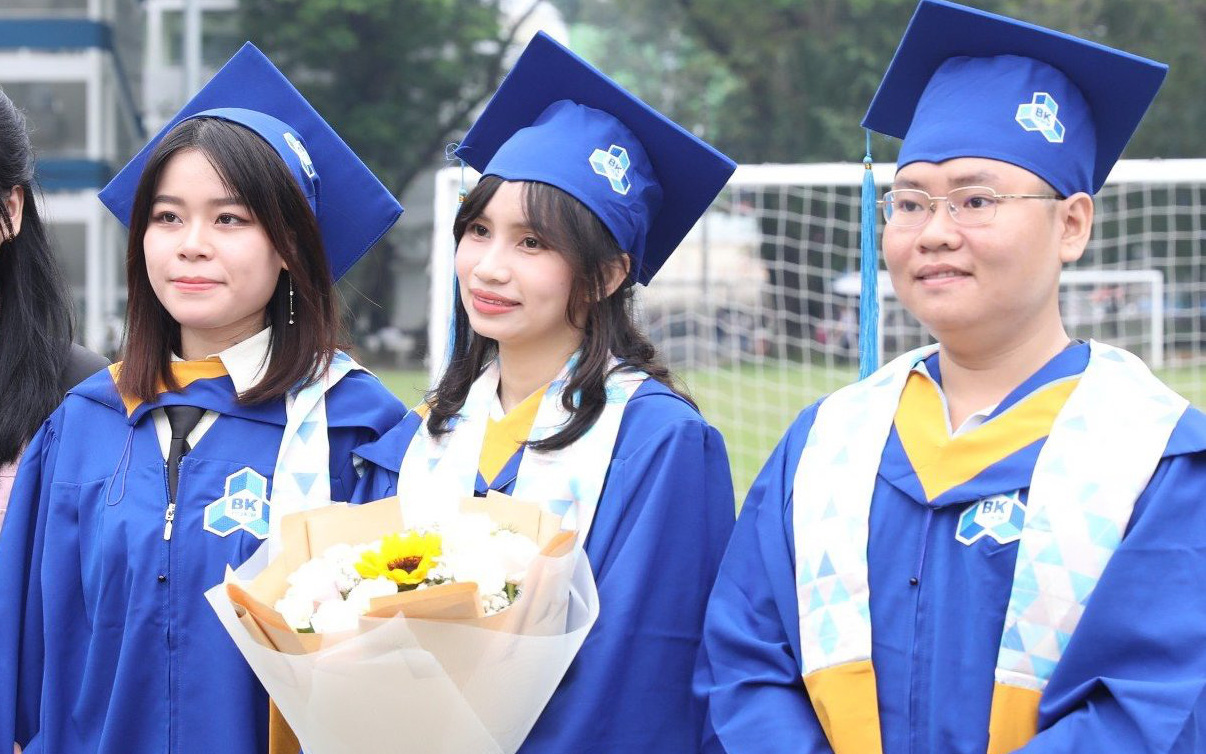 Bỏ thi tuyển đầu vào thạc sĩ, các trường nói 'xu hướng chung'- Ảnh 2. Bỏ thi tuyển đầu vào cao học, muốn học thạc sĩ quá dễ?