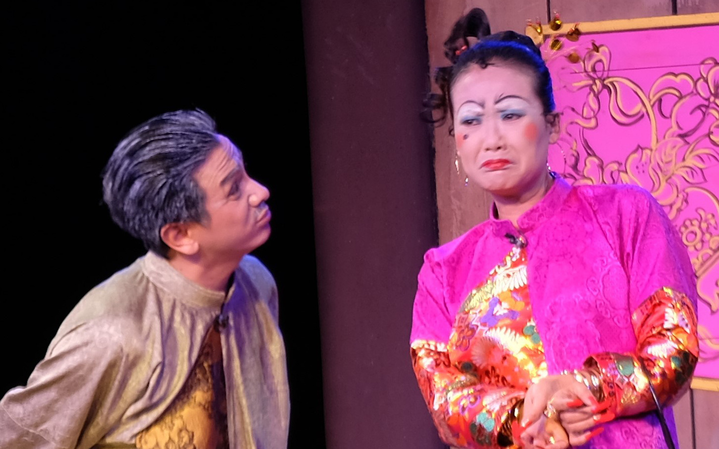 Sân khấu đang ảm đạm, bế tắc?- Ảnh 7. Sân khấu đông ngày nào mừng ngày đó