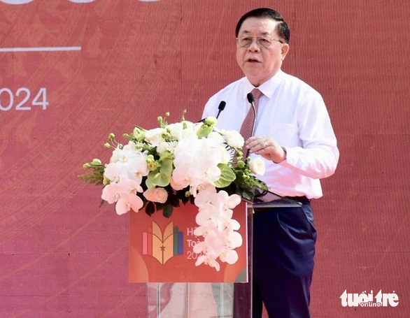 Ông Nguyễn Trọng Nghĩa phát biểu - Ảnh: QUANG ĐỊNH