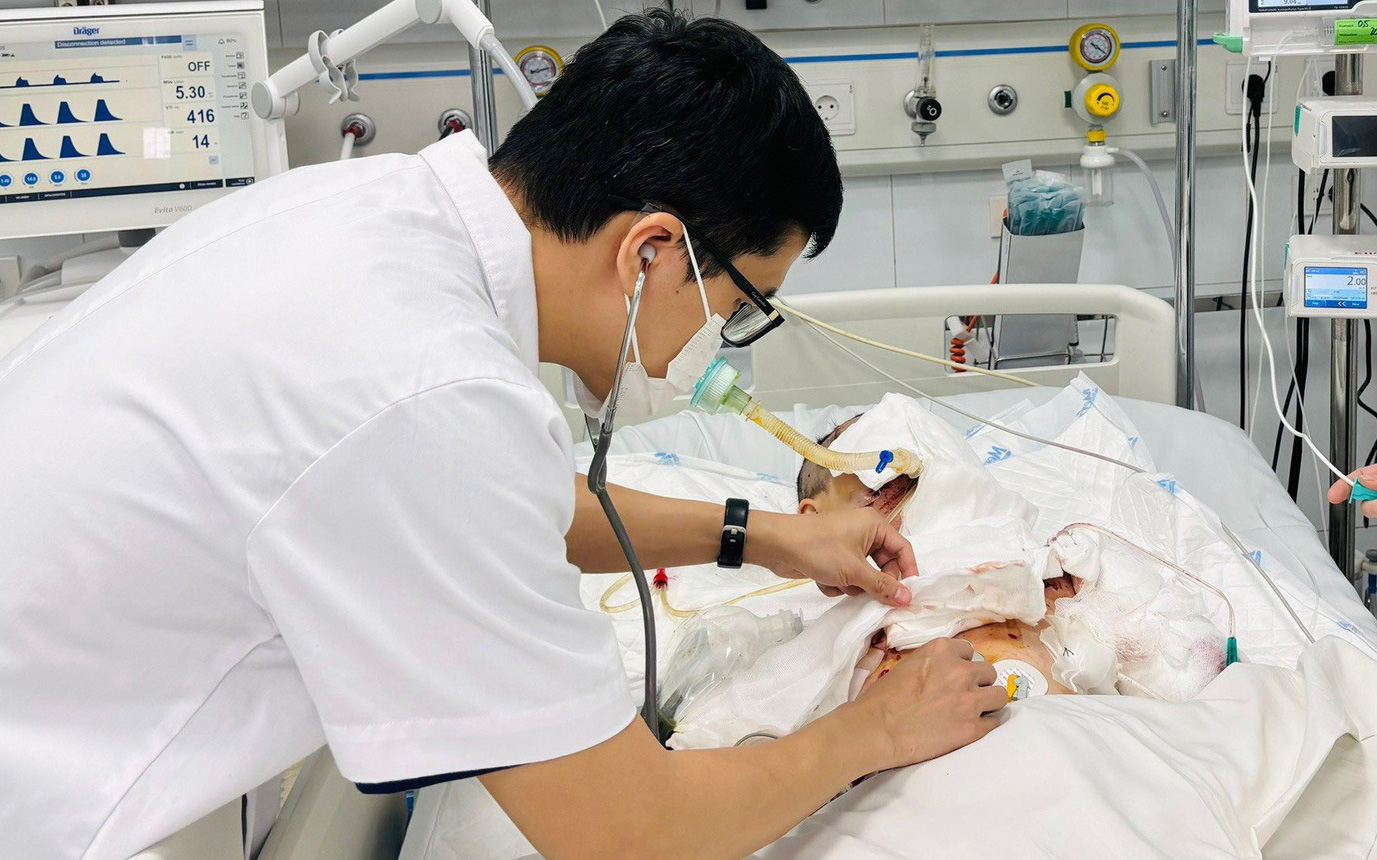 Dùng máy tính thế nào để tránh nguy cơ cháy nổ?- Ảnh 3. Máy tính phát nổ lúc học bài làm nam sinh lớp 7 tử vong