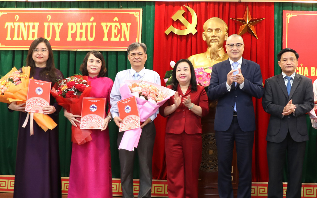 Đồng Nai điều động, chỉ định 3 bí thư Huyện ủy - Ảnh 4.