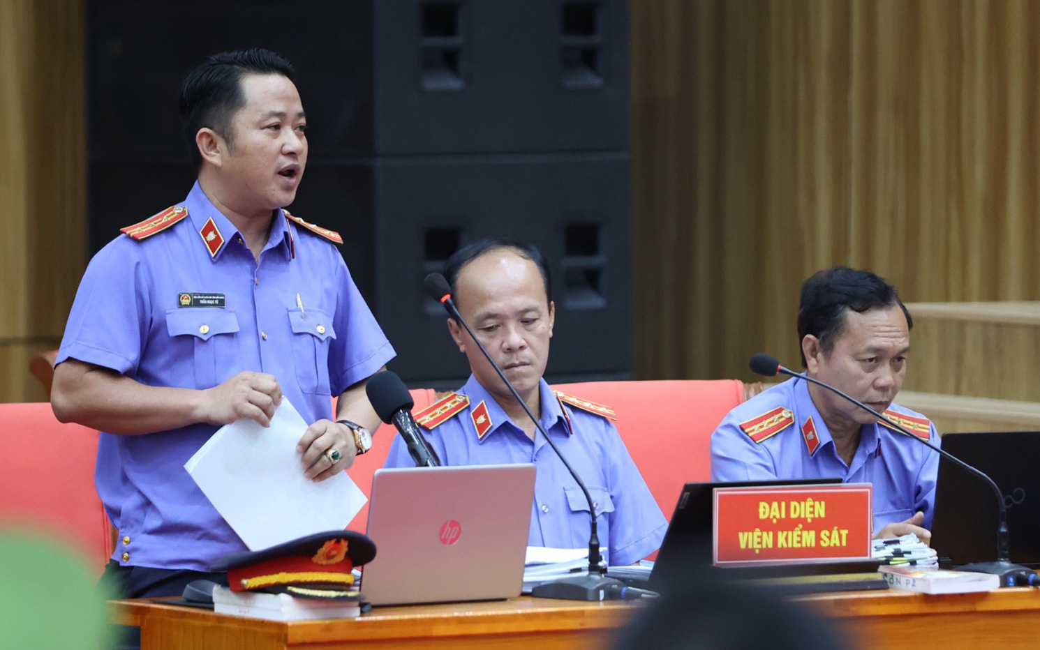 Viện kiểm sát kháng nghị tăng mức án 14