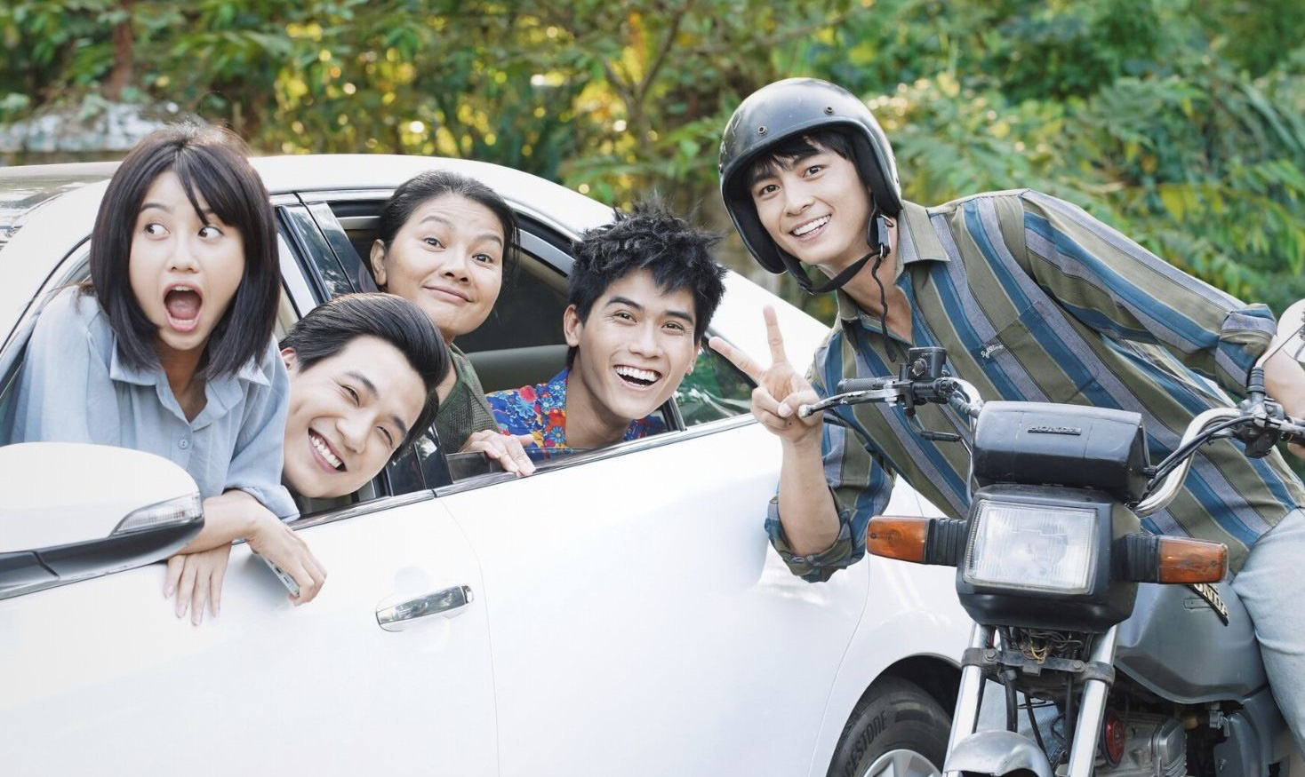 कलाकार फिल्म 'विश वी कुड फ्लाई टुगेदर' में ताज़गी लाते हैं - फोटो: निर्माता Dàn diễn viên mang lại sự tươi mới cho phim Ước mình cùng bay  - Ảnh: ĐPCC