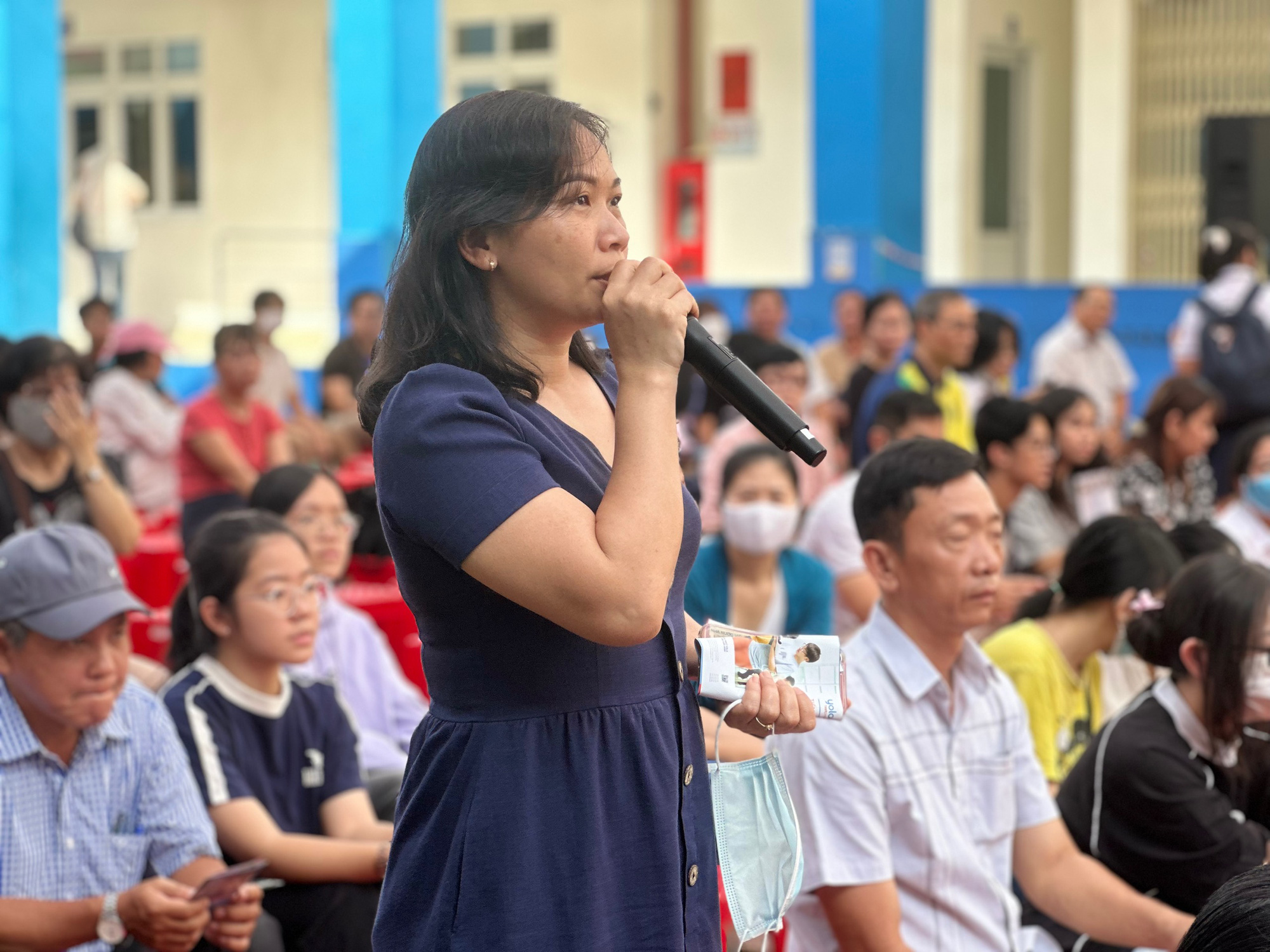 Học sinh lớp 9 hào hứng tìm hiểu Trường THPT Bùi Thị Xuân- Ảnh 8.