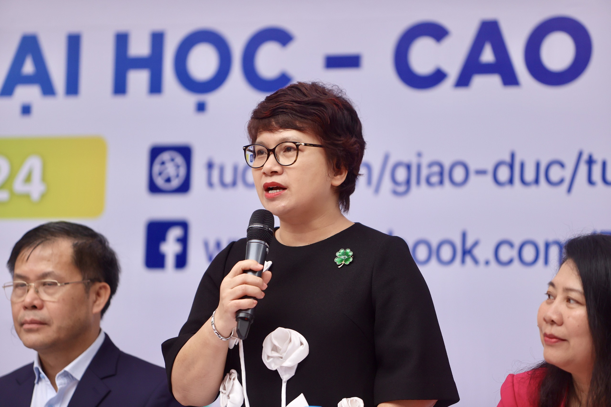 PGS.TS Nguyễn Thu Thủy, Vụ trưởng Vụ Giáo dục đại học, giải đáp băn khoăn của phụ huynh - Ảnh: NGUYỄN KHÁNH