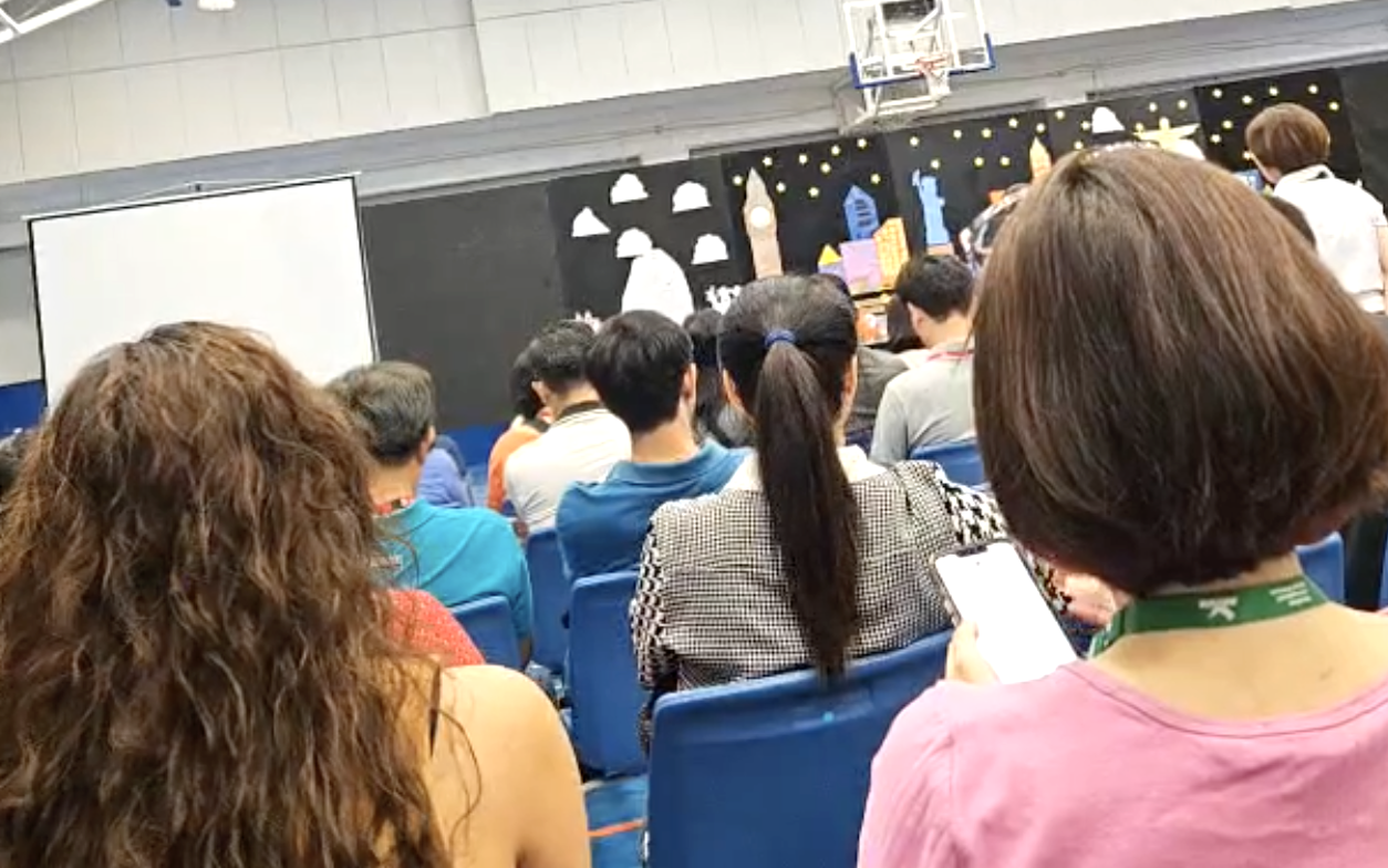 Ngày mai 19-3, Trường quốc tế AISVN hoạt động trở lại- Ảnh 2. Trường quốc tế AISVN cho học sinh tạm nghỉ vì giáo viên ngưng dạy