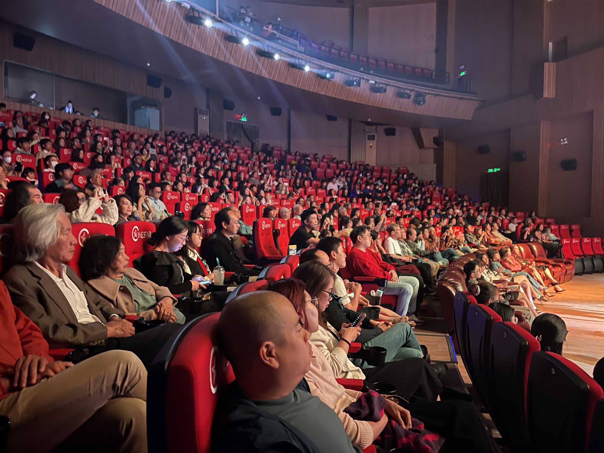 Organisé pour la première fois au Vietnam, le Festival de musique classique du Vietnam (qui se déroule du 10 au 17 mars), avec de nombreux événements dans le cadre, a attiré l'attention des mélomanes - Photo : Festival de musique classique du Vietnam Lần đầu tiên được tổ chức tại Việt Nam, lễ hội âm nhạc cổ điển Việt Nam (diễn ra từ 10 tới 17-3), với nhiều sự kiện trong khuôn khổ) thu hút sự quan tâm của khán giả yêu nhạc - Ảnh: BTC