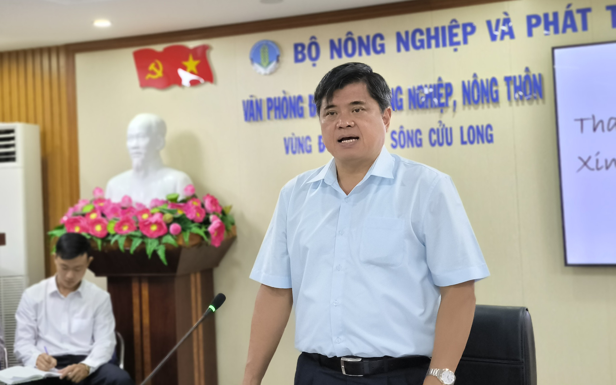 Thương lái mua lúa dùng những 'chiêu' gì để ép nông dân?- Ảnh 2. 375 triệu USD làm hạ tầng cho vùng lúa carbon thấp ở Đồng bằng sông Cửu Long