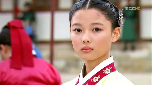 Hành trình sự nghiệp Kim Yoo Jung - 