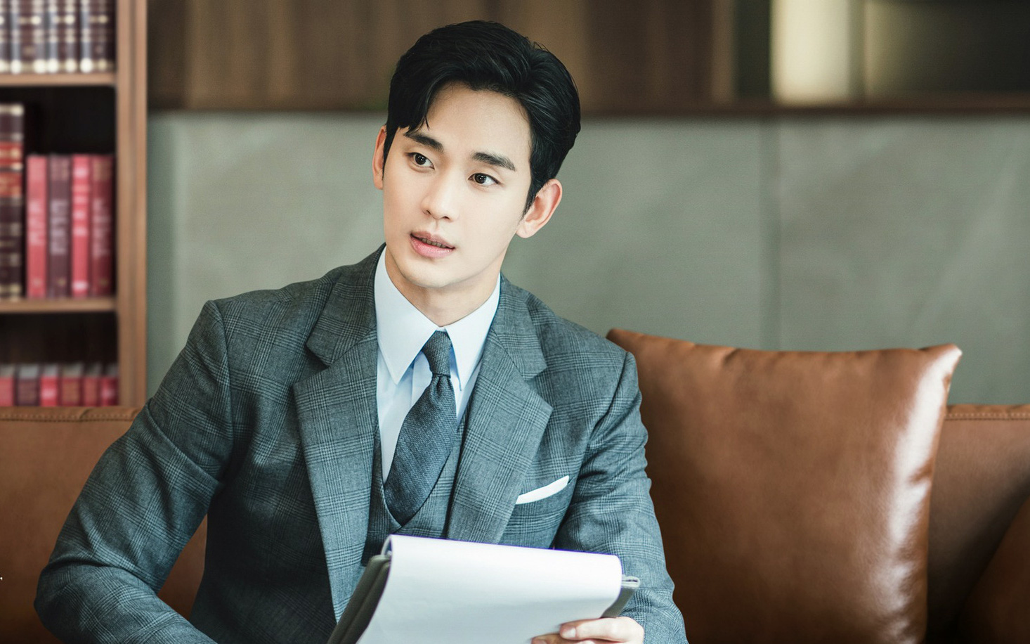Kim Soo Hyun bắt tay đạo diễn 