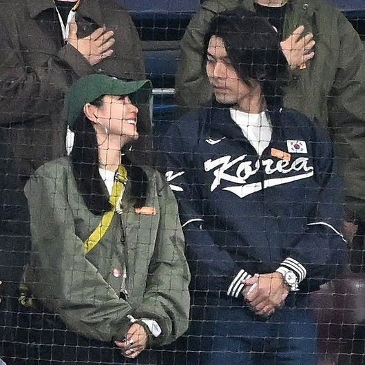 Hành trình hôn nhân hạnh phúc của cặp đôi Hyun Bin, Son Ye Jin - Ảnh 2.