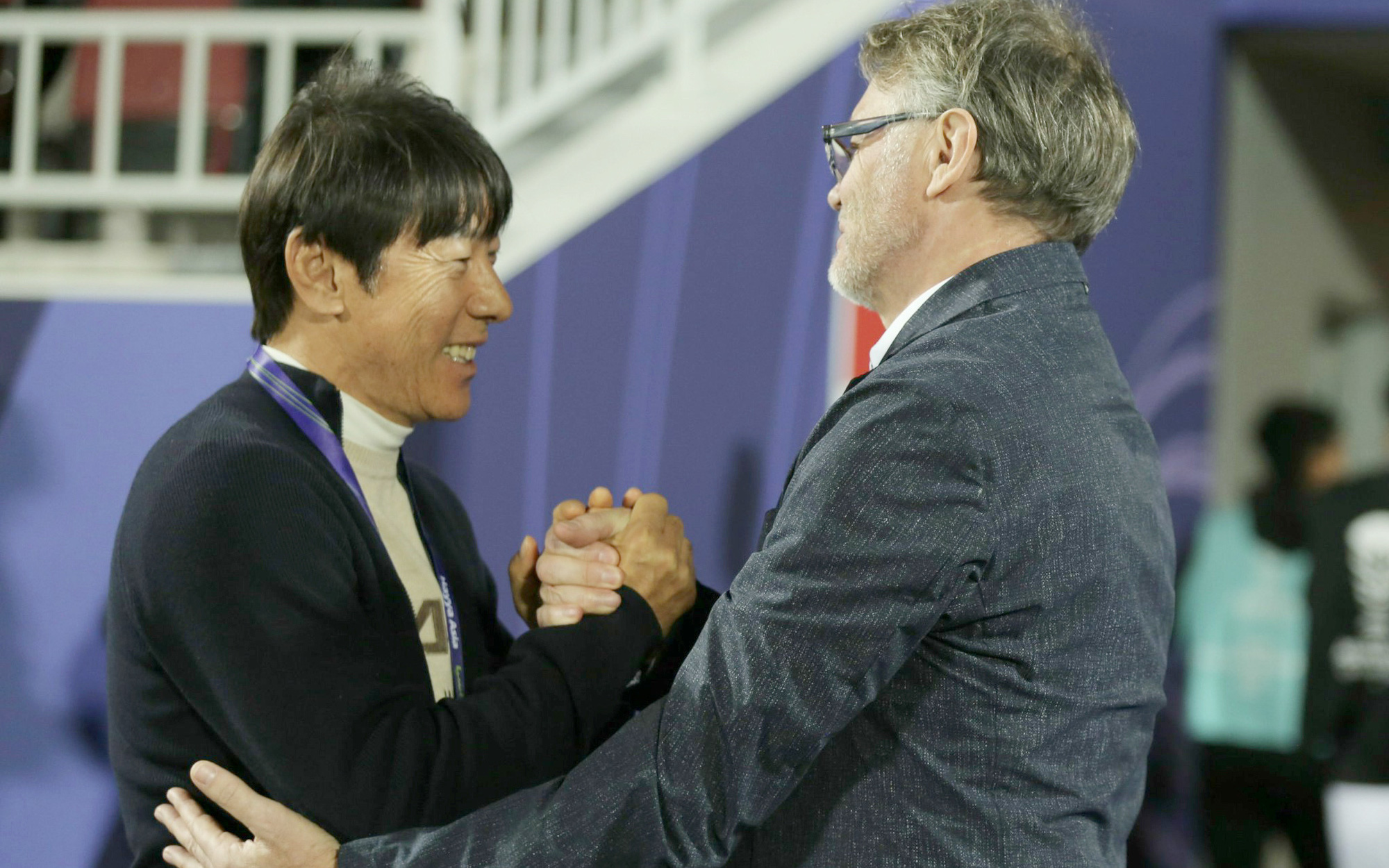 U23 Việt Nam kết thúc tập huấn tại Tajikistan bằng trận hòa- Ảnh 3. Tuyển Việt Nam và Indonesia