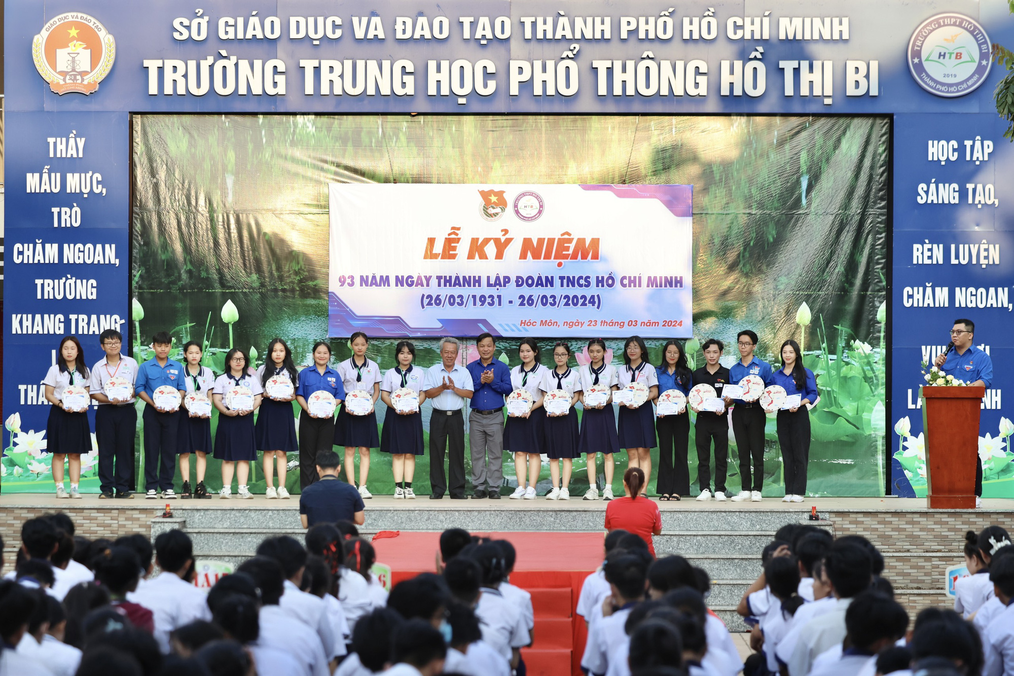 Sôi động Ngày hội học sinh Trường THPT Hồ Thị Bi- Ảnh 11.