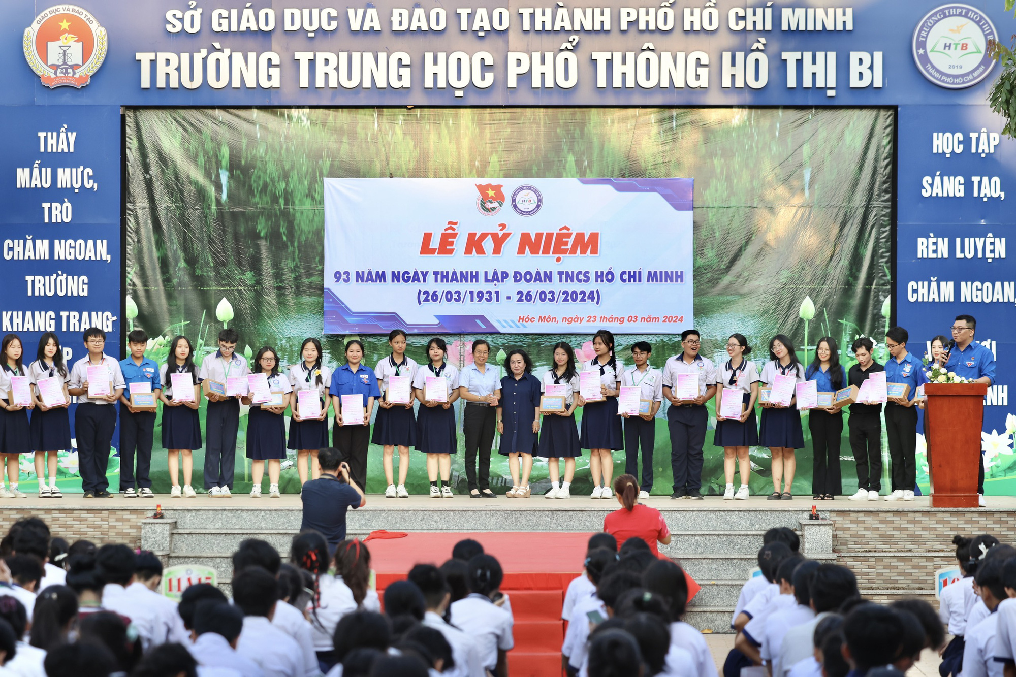 Sôi động Ngày hội học sinh Trường THPT Hồ Thị Bi- Ảnh 10.