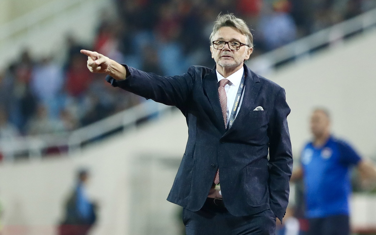 Vòng loại thứ 2 World Cup 2026: Tuyển Việt Nam Không dễ để sa thải sớm HLV Philippe Troussier?