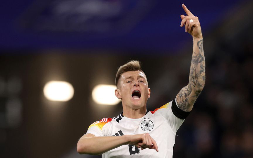 Đẳng cấp Kroos là điều tuyển Đức đang thiếu- Ảnh 3. Tuyển Đức đánh bại Pháp, Toni Kroos được ngợi khen