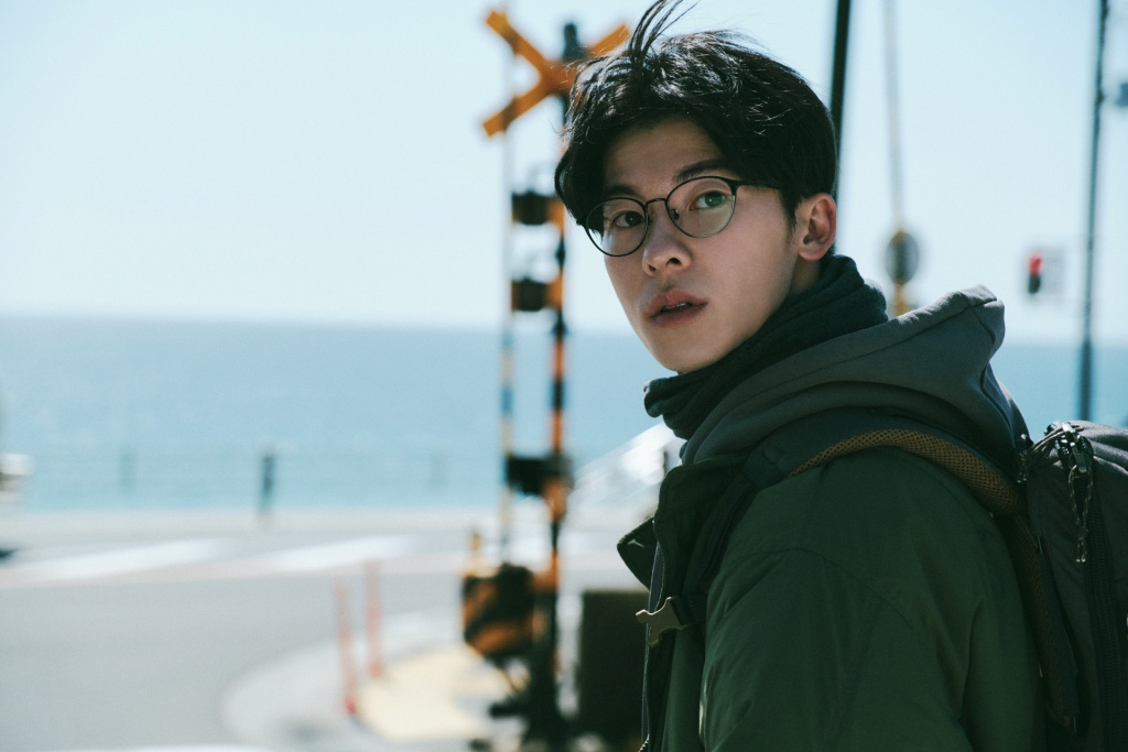 ព័ត៌មានកំសាន្ត 9-4: ម្ចាស់ក្សត្រីទឹកភ្នែក នឹងបន្ថែមវគ្គពិសេសចំនួន 2 ព្រោះវាក្តៅពេក - រូបថត 4. Hứa Quang Hán một lần nữa tái xuất trong thể loại phim thanh xuân đã làm nên tên tuổi của anh - Ảnh: ĐPCC