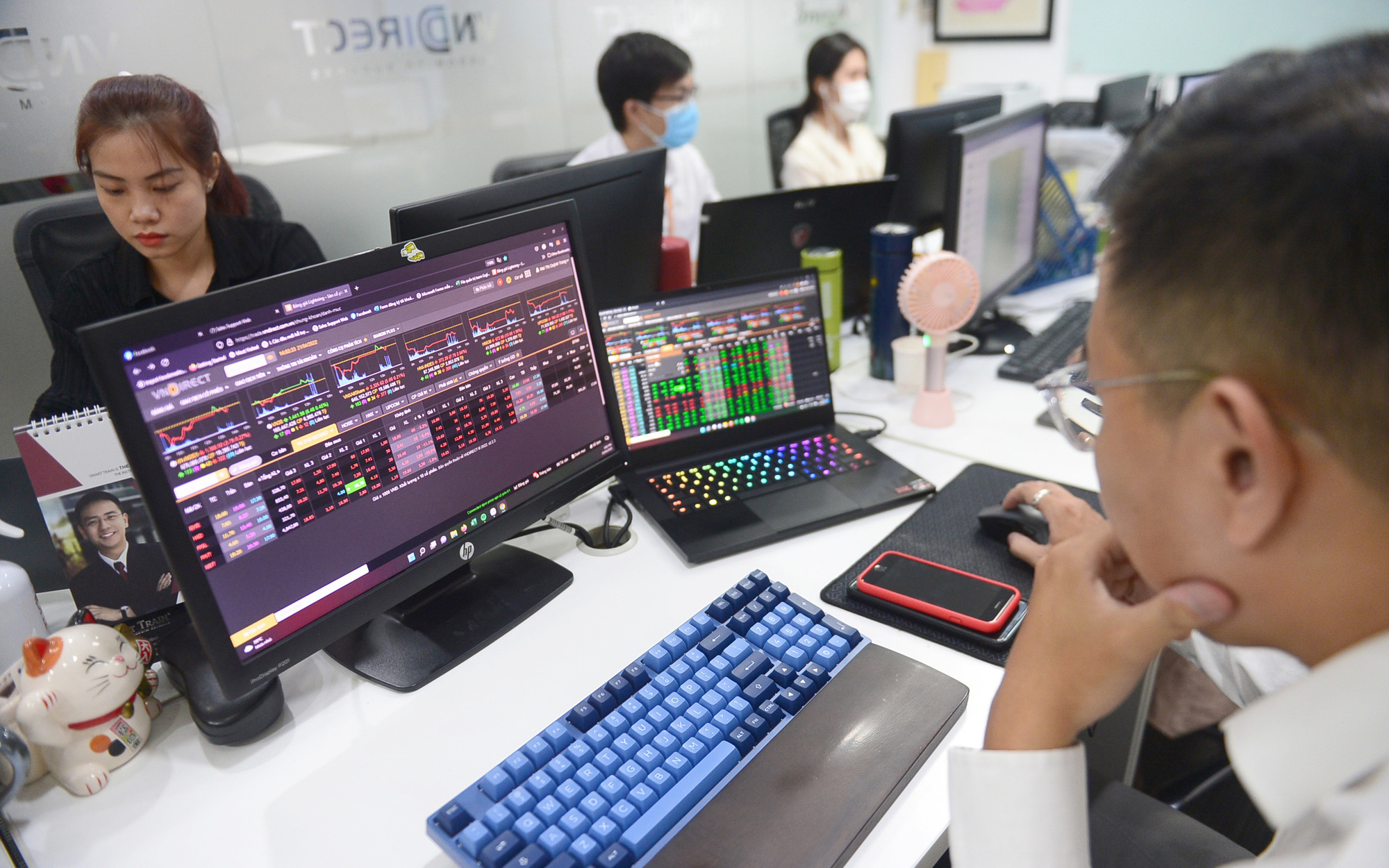Hệ thống VNDirect dự kiến vận hành lại ngày 28-3- Ảnh 2. Hệ thống giao dịch của chứng khoán VNDirect bị hacker tấn công: Nhà đầu tư lo lộ thông tin