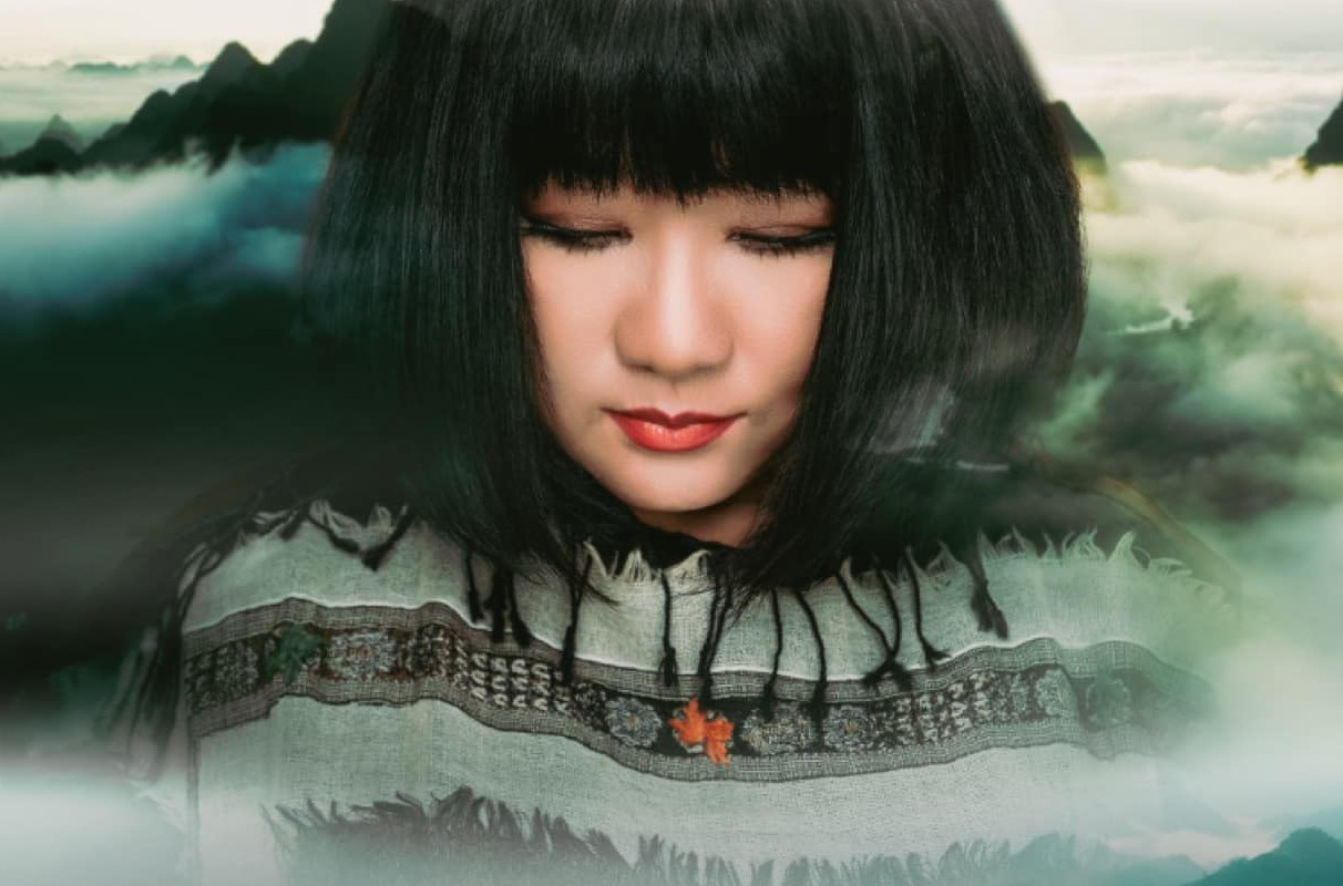 المغنية كام فان تغني موسيقى ترينه بأسلوبها الخاص وتدعم الشباب في الابتكار - الصورة: NVCC Ca sĩ Cẩm Vân hát nhạc Trịnh theo phong cách của chị và ủng hộ người trẻ làm mới - Ảnh: NVCC