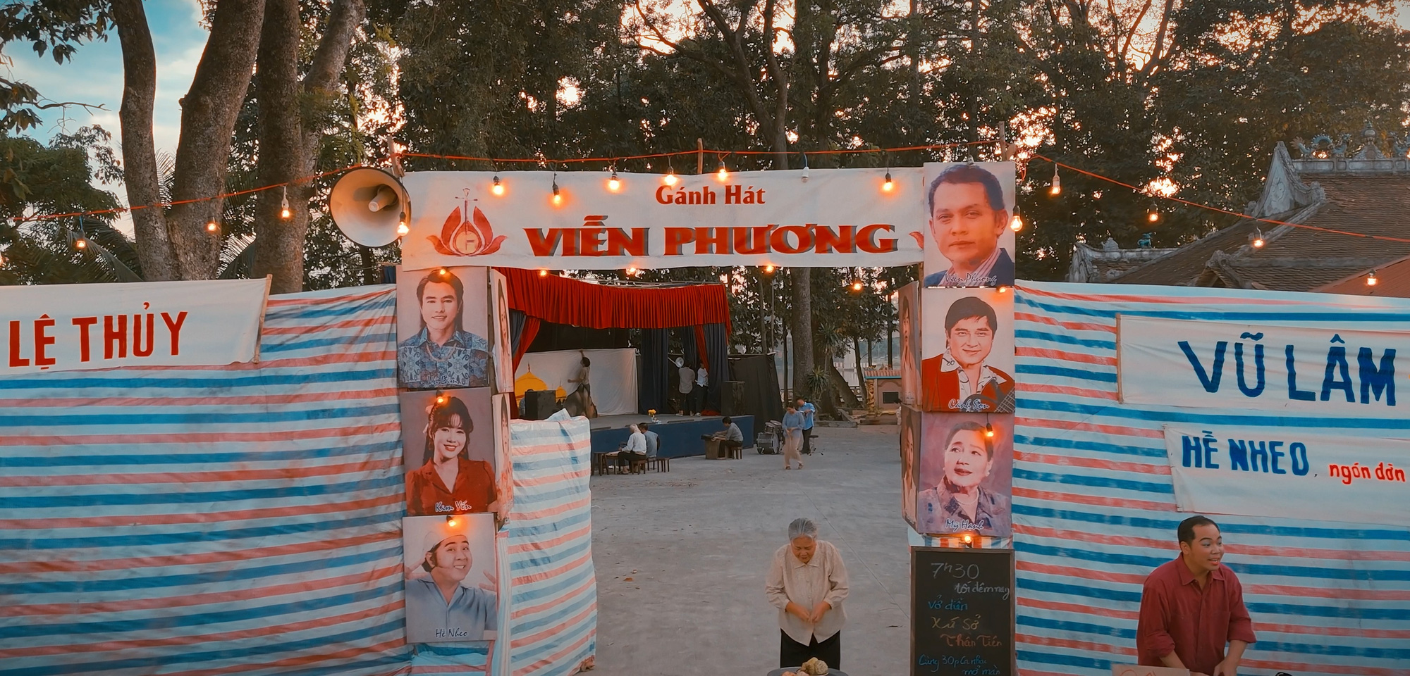 Hoe leeg de show ook is, het operagezelschap Vien Phuong schittert nog steeds - Foto: DPCC Dù đêm diễn vắng khán giả cỡ nào, đoàn cải lương Viễn Phương vẫn sáng đèn - Ảnh: ĐPCC