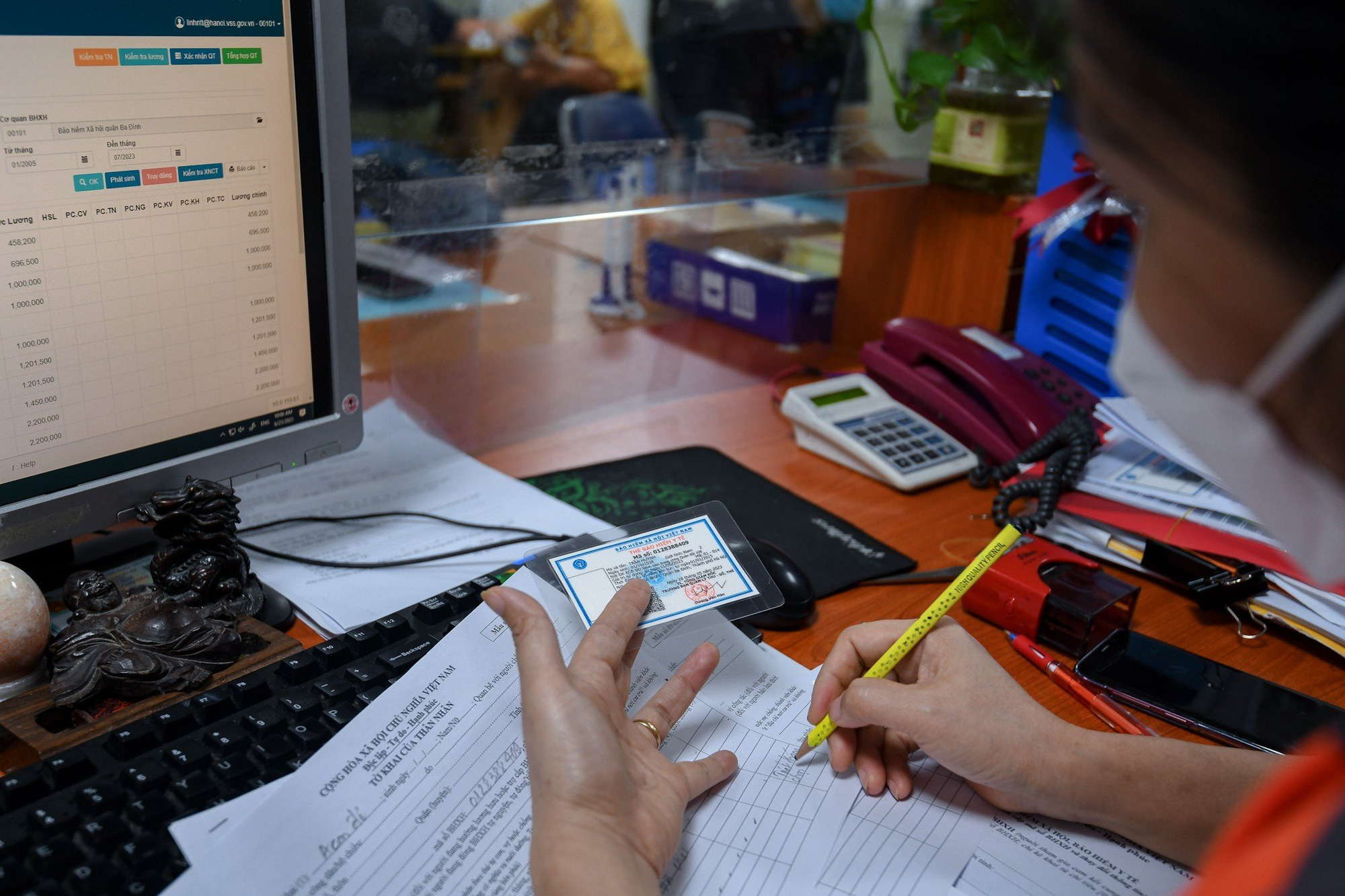 ព័ត៌មានពេលព្រឹក 12-2: - រូបទី 2 ។ Tin tức sáng 2-12: Lãi suất cho vay mua nhà tăng lên; Lộ diện cổ phiếu ngôi sao năm 2024 - Ảnh 5.