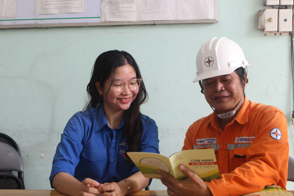Tăng cường các biện pháp tiết kiệm điện mùa nắng nóng