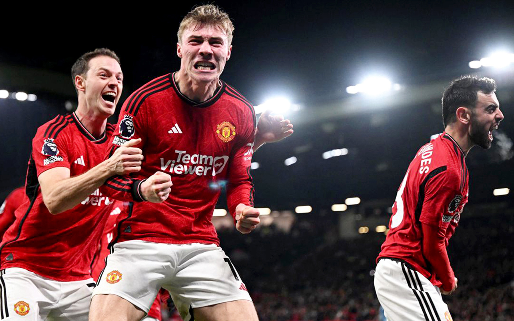 Man United bị Brentford sút tới 31 lần trong trận hòa điên rồ- Ảnh 2. Man United quyết vào top 5