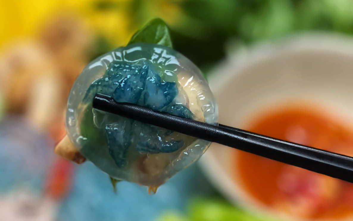 Người Huế không ăn chén tô to, ăn chi mô cũng phải nhỏ nhỏ vừa vừa- Ảnh 6. Con nuốc Huế "em cùng mẹ khác cha" xa về địa lý với sứa, sao mà sốt mạng vậy ta?