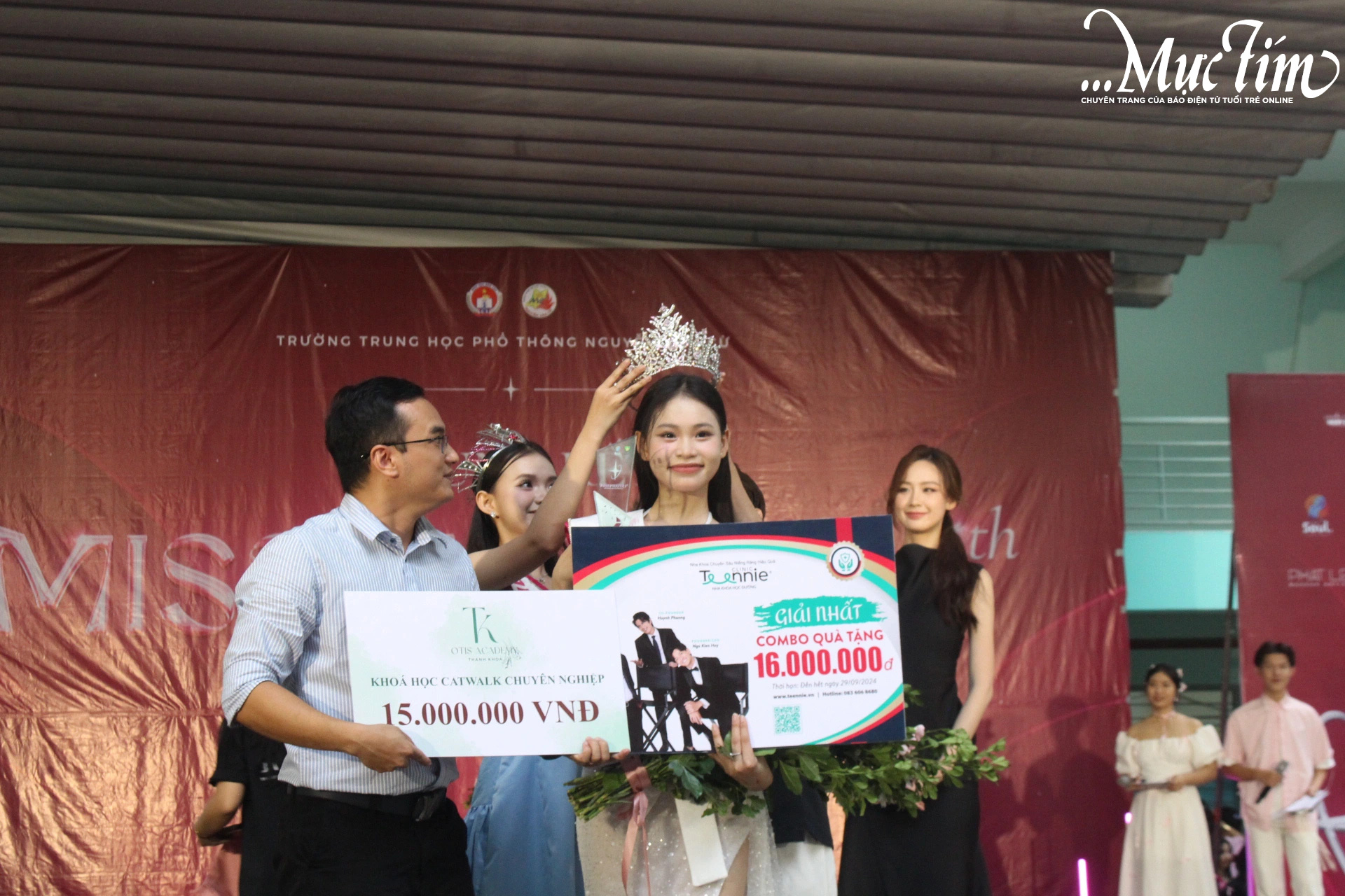 Nữ sinh lớp 11 là hoa khôi Duyên dáng học đường Trường THPT Nguyễn Văn Cừ- Ảnh 25.