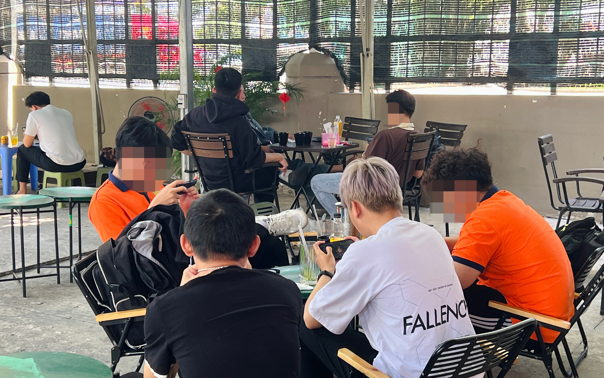 Sập Facebook có ảnh hưởng gì đến Việt Nam?- Ảnh 2. Sau sự cố Facebook, nhiều người muốn bớt lệ thuộc mạng xã hội
