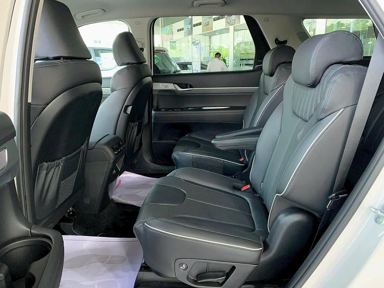 Tin tức giá xe: Hyundai Palisade giảm giá gần 90 triệu tại đại lý- Ảnh 7. img