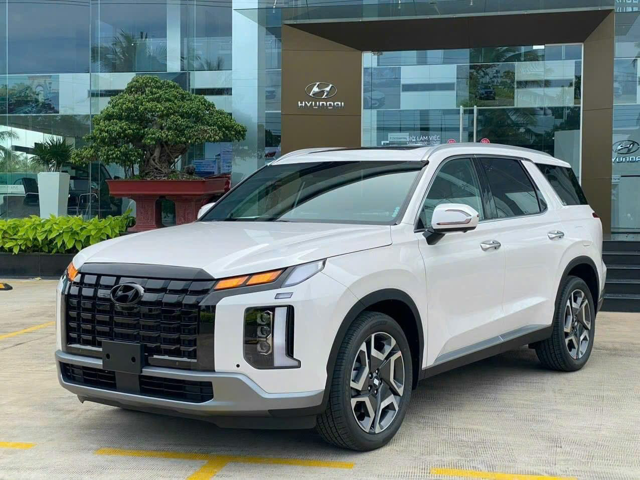 Tin tức giá xe: Hyundai Palisade giảm giá gần 90 triệu tại đại lý- Ảnh 4. img
