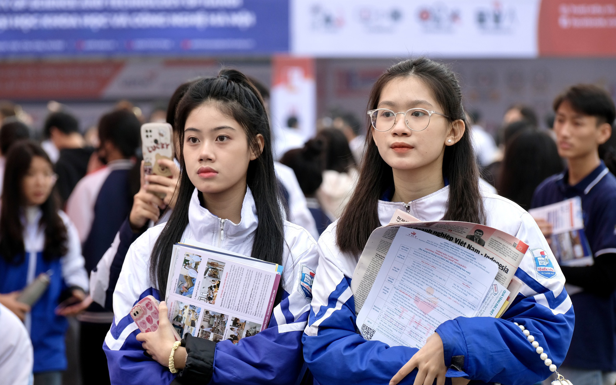 Điểm chuẩn Trường đại học Công nghệ, Đại học Quốc gia Hà Nội- Ảnh 2. Điểm chuẩn Trường đại học Công nghệ từ 22,5 - 27,58 điểm - Ảnh 3.