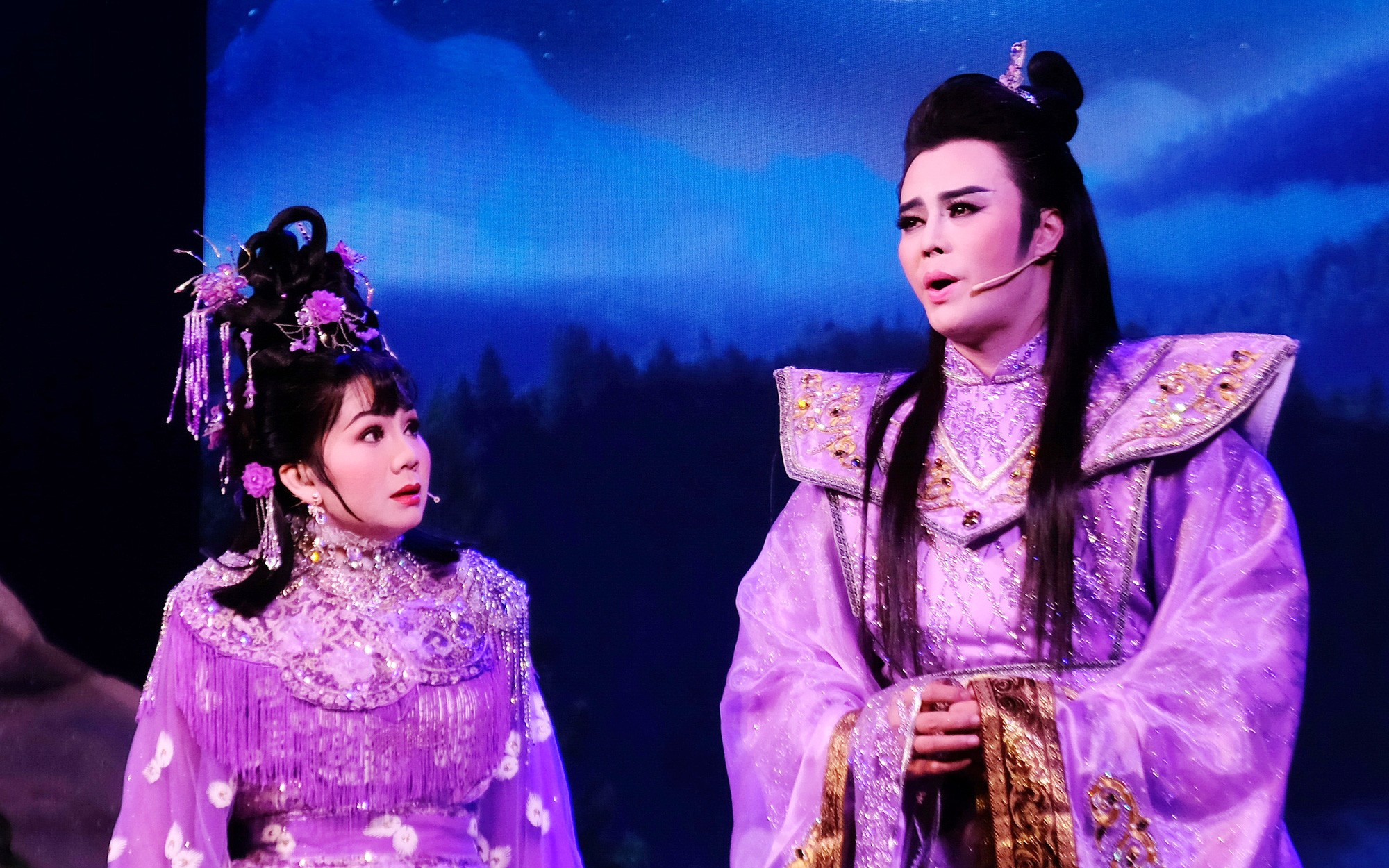 Tin tức xem nghe cuối tuần: Live show Minh Vương cháy vé; Xem phim kinh dị Hàn đáng sợ nhất- Ảnh 8. Tin tức xem nghe cuối tuần: Lễ hội Việt Nhật khai mạc 9-3; Đêm diễn Tú Sương, Võ Minh Lâm cháy vé