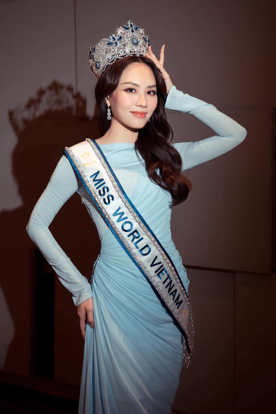 Berita hiburan 9-3: Mai dikalahkan oleh Kung Fu Panda 4; Mai Phuong masuk 40 besar Miss World - Foto 5. Mai Phương được kỳ vọng đạt thành tích cao tại Miss World - Ảnh: NVCC