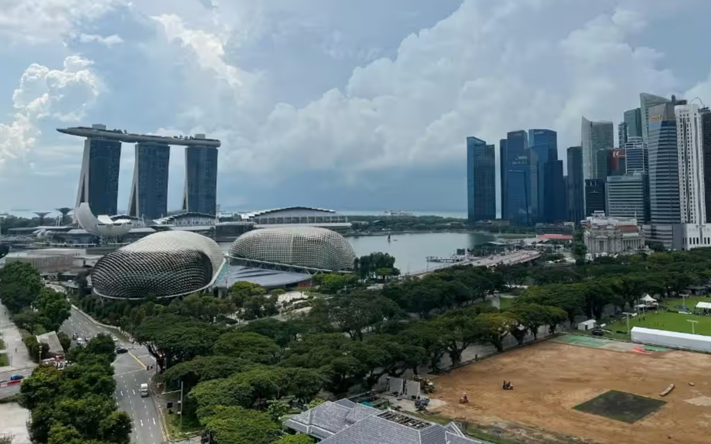 Thách thức của tân thủ tướng Singapore: Duy trì ngôi vị giàu nhất châu Á- Ảnh 4. Singapore đắt đỏ, nhiều công ty nước ngoài chuyển tới Thái Lan, Malaysia