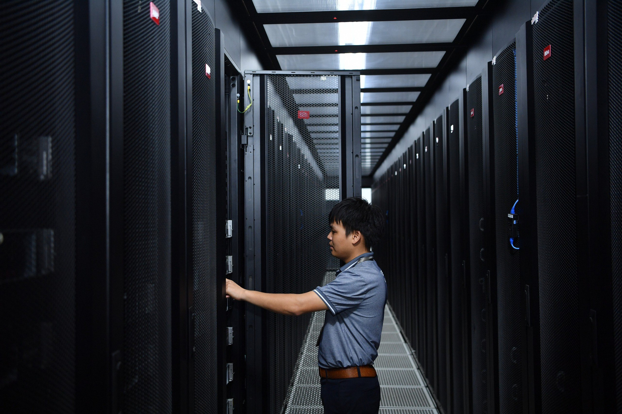 Trung tâm dữ liệu Viettel Hòa Lạc là trung tâm lưu trữ dữ liệu lớn nhất Việt Nam hiện nay - Ảnh: NAM NGUYỄN