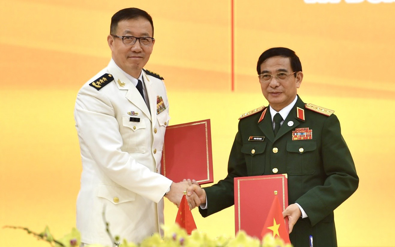 Thượng tướng Nguyễn Tân Cương hội đàm với Tư lệnh Lực lượng Quốc phòng Malaysia- Ảnh 3. Hội đàm giữa Bộ Quốc phòng hai nước Việt Nam - Trung Quốc: 'Trên biển cần giải quyết bằng hòa bình'