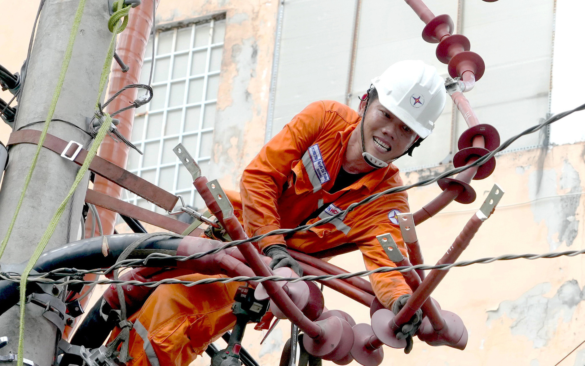 Giá điện tính như gói cước viễn thông, Bộ Công Thương trả lời việc ai được lợi- Ảnh 4. Áp dụng giá điện 2 thành phần: Phải minh bạch, chống lạm dụng độc quyền