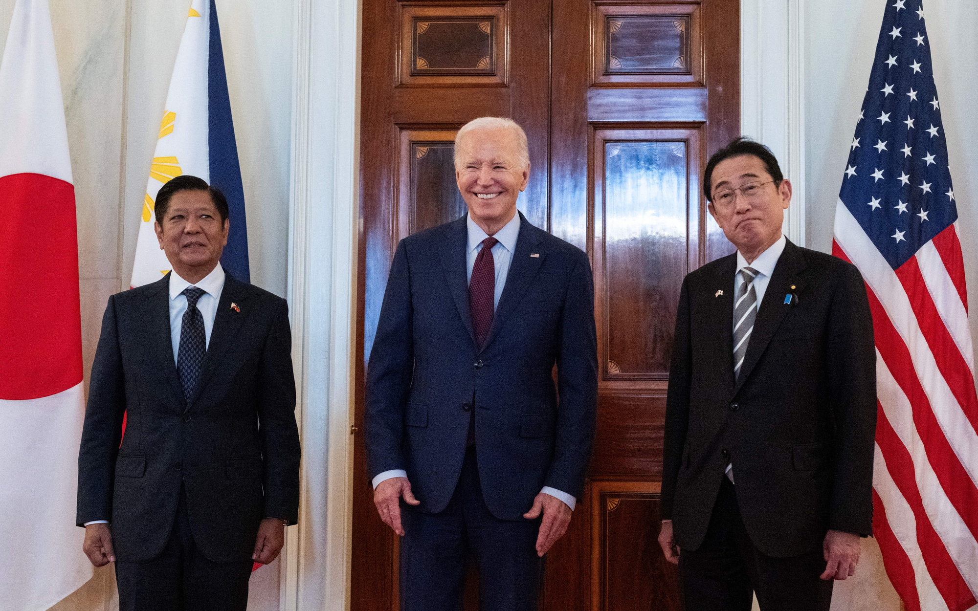 Philippines ký hiệp ước phòng thủ với Nhật- Ảnh 2. Trung Quốc chỉ trích thượng đỉnh 3 nước Mỹ, Nhật Bản và Philippines