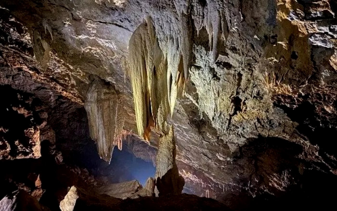 Hoa hậu cá khuấy động mùa du lịch Phong Nha- Ảnh 3. Phát hiện thêm 22 hang động mới ở Phong Nha - Kẻ Bàng