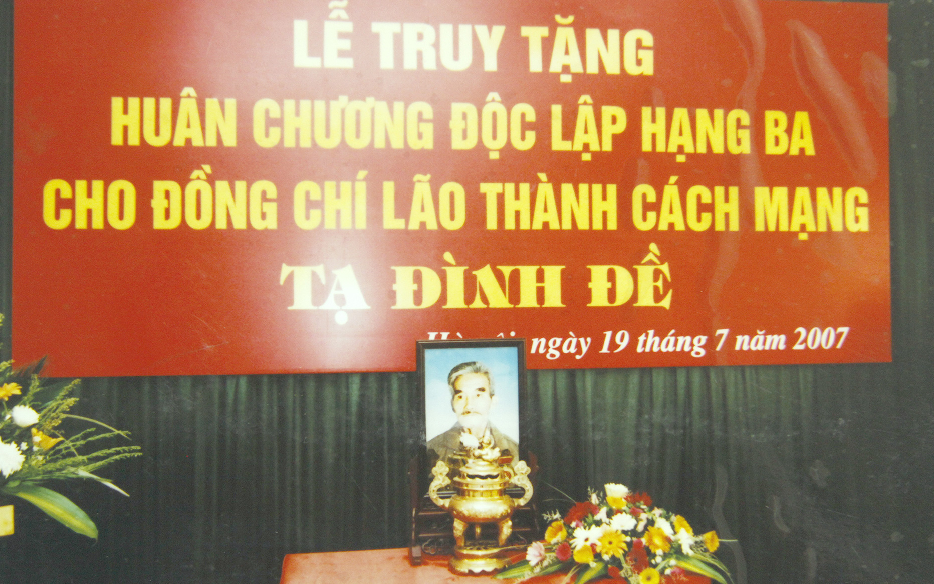 Giải mã huyền thoại Tạ Đình Đề - Kỳ 5: Chuyện tình chưa kể của Tạ Đình Đề- Ảnh 2. Giải mã huyền thoại Tạ Đình Đề - Kỳ 1: Một thời ngang dọc