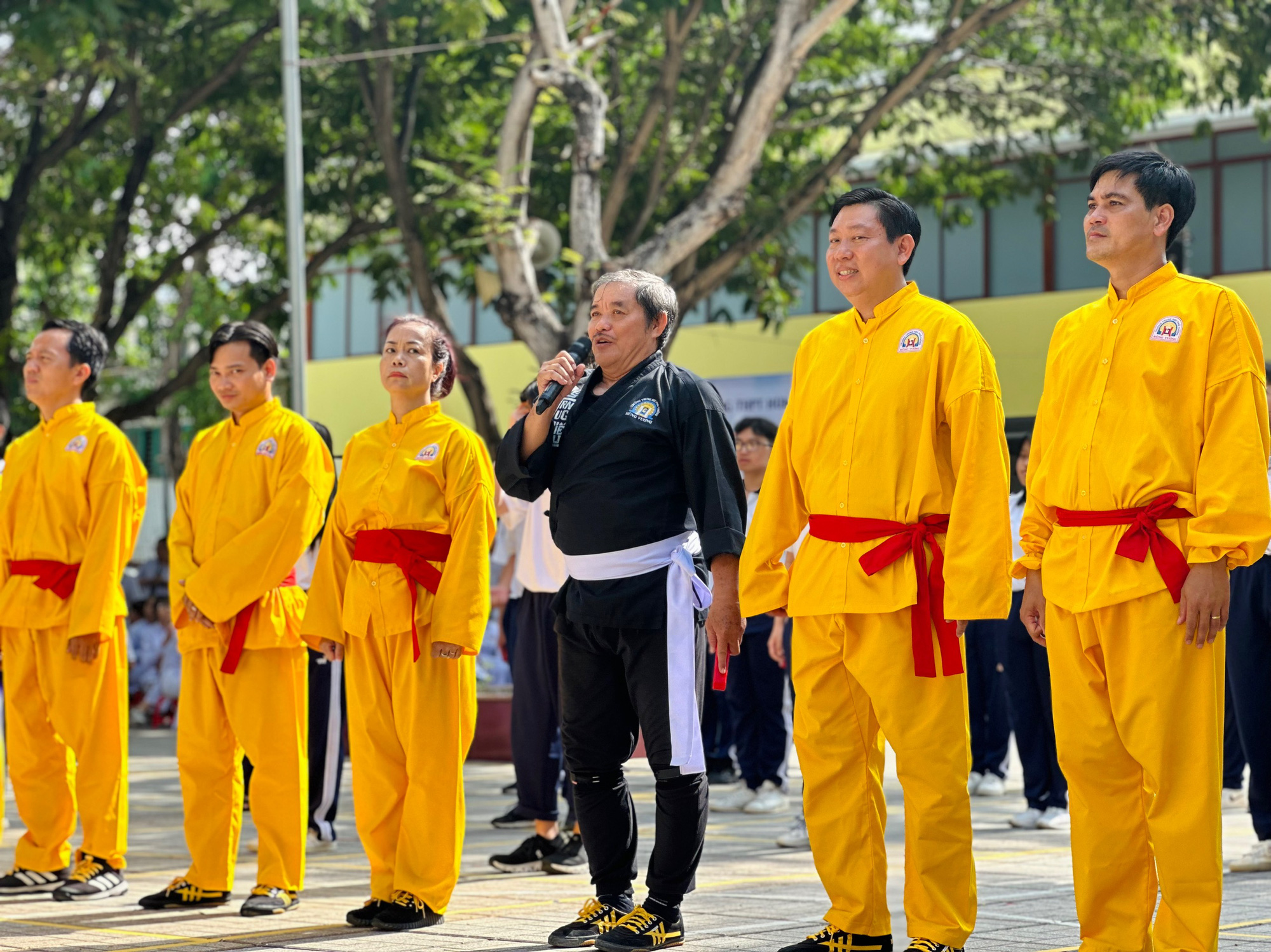 Mừng Giỗ Tổ Hùng Vương, Trường THPT Hùng Vương ngập tràn hoạt động siêu cuốn- Ảnh 16.