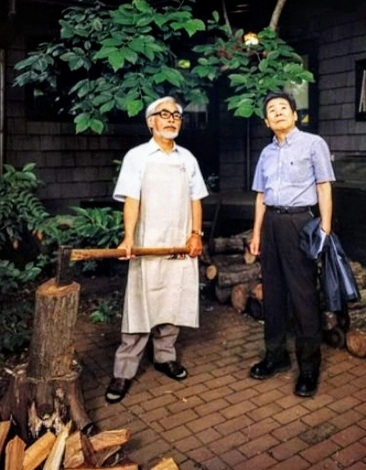 Pela primeira vez, Cannes concedeu um prêmio de carreira a um estúdio de cinema, e esse estúdio foi o Studio Ghibli - Foto 5. Chân dung Hayao Miyazaki và cố họa sĩ Isao Takahata, hai nhà thiên tài đã gây dựng Studio Ghibli - Ảnh: Studio Ghibli